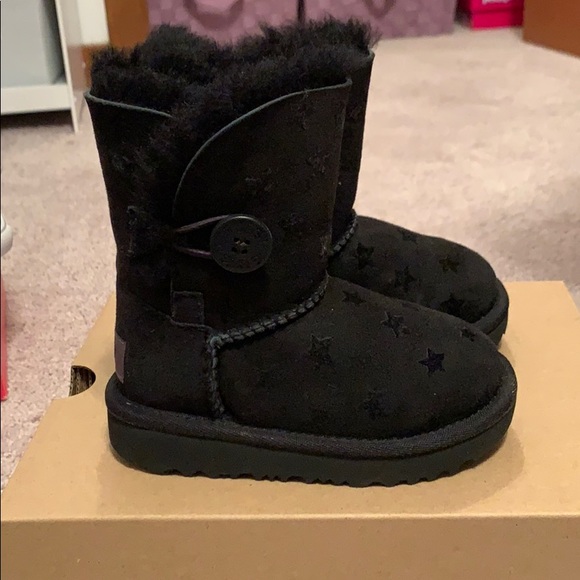 ugg bailey button girls